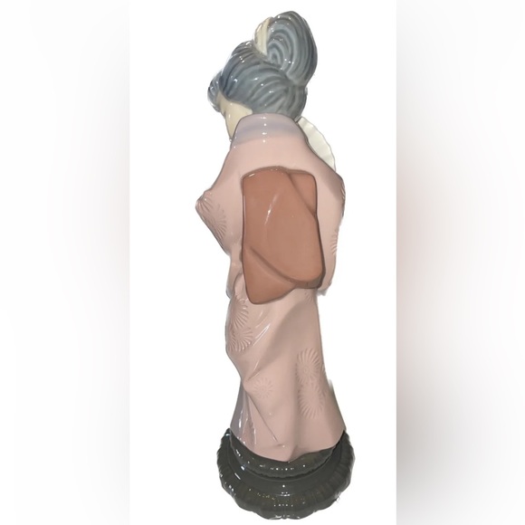 LLADRO FIGURINE "CHRYSANTHEMUM / TIMID JAPANESE" GEISHA GIRL WITH FAN SPAIN 4990 - Picture 5 of 11